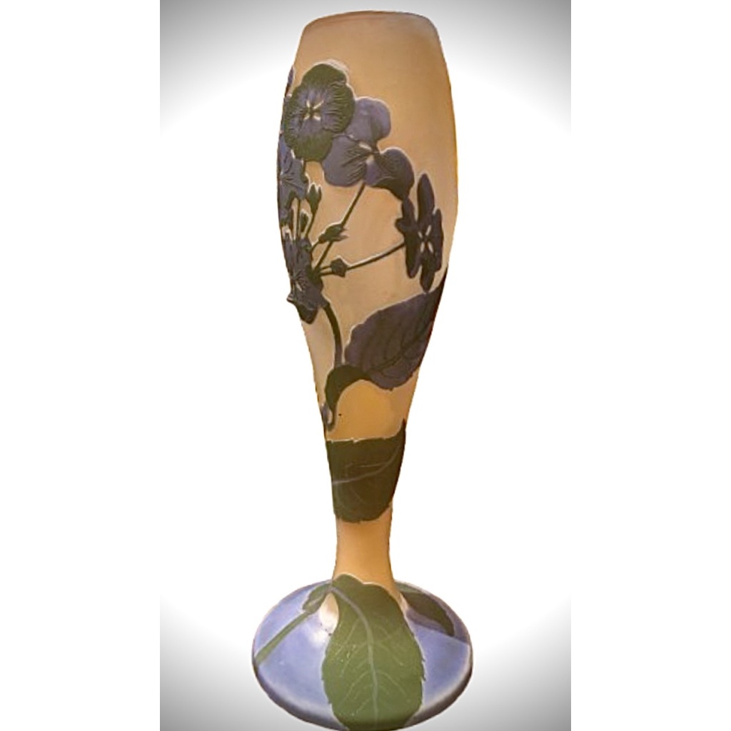 JOLI VASE DES ÉTABLISSEMENTS GALLÉ A DÉCOR D HORTENSIAS 3 JOLI VASE DES ÉTABLISSEMENTS GALLÉ A DÉCOR D HORTENSIAS 3