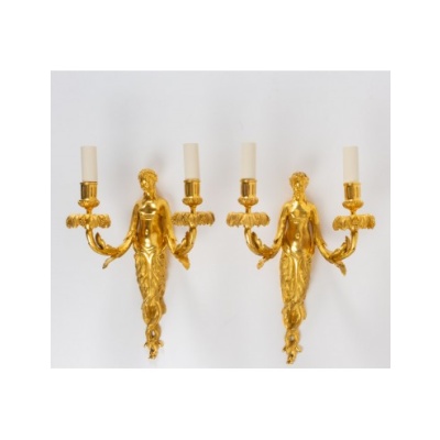 Paire d&rsquo;appliques de style Louis XVI. XIXème siècle.