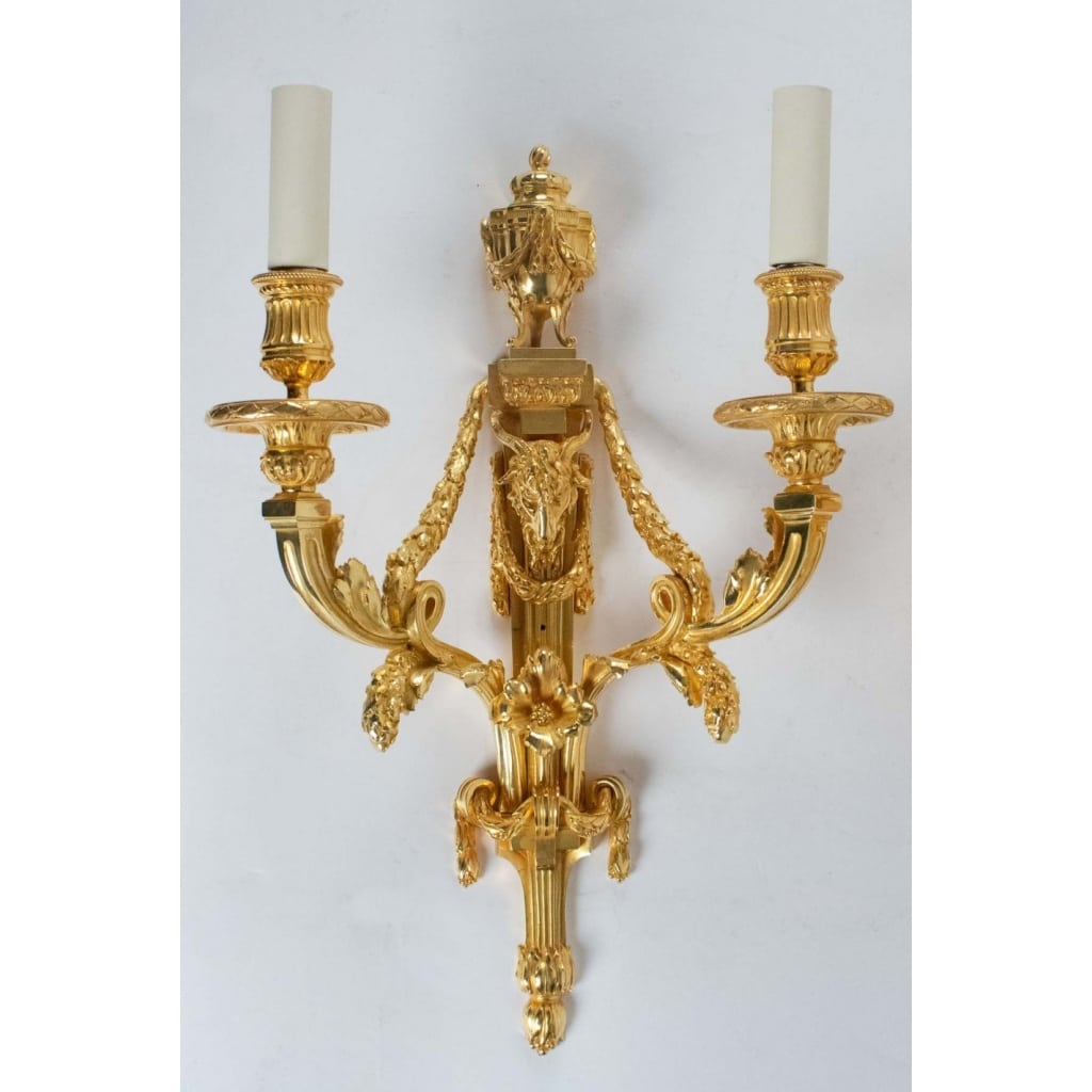 Paire d&rsquo;appliques de style Louis XVI. XIXème siècle. 3