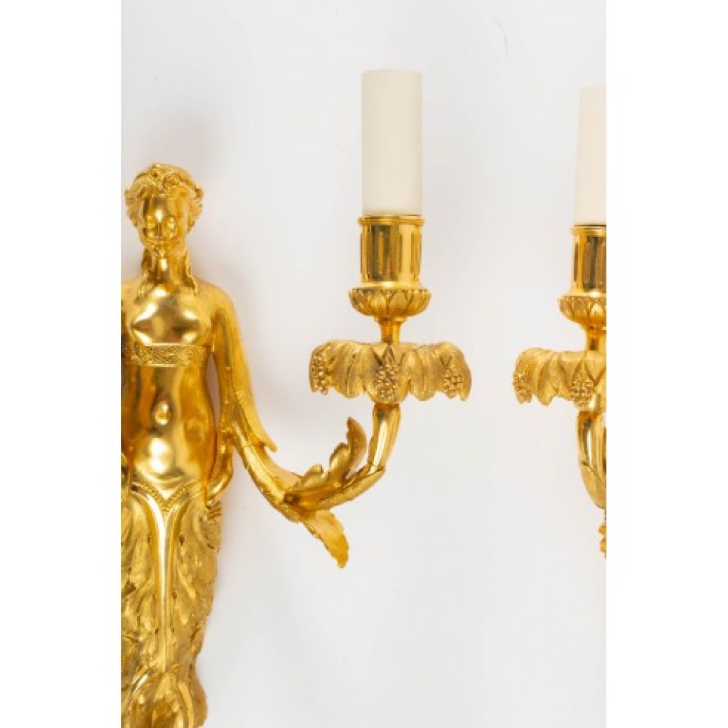 Paire d&rsquo;appliques de style Louis XVI. XIXème siècle. 4