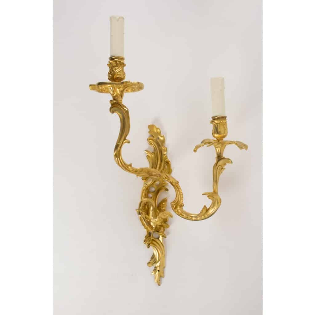Paire d&rsquo;appliques de style Louis XV. XIXème siècle. 4