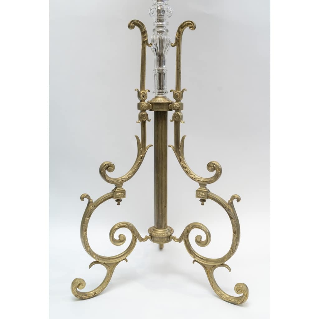Grand Lampadaire de Style Louis XV – Bronze & Cristal 8 Grand Lampadaire de Style Louis XV – Bronze & Cristal 8